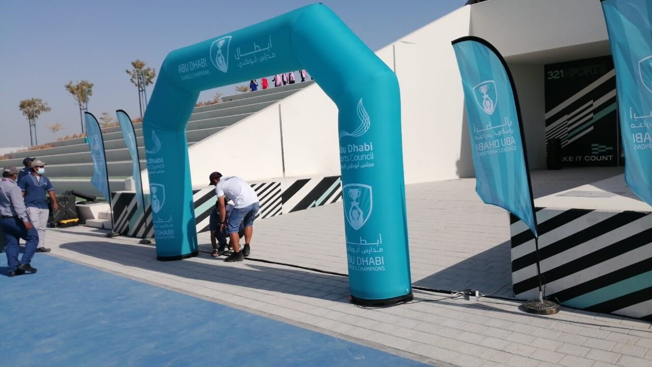 Custom inflatables — arches, shapes and mascots