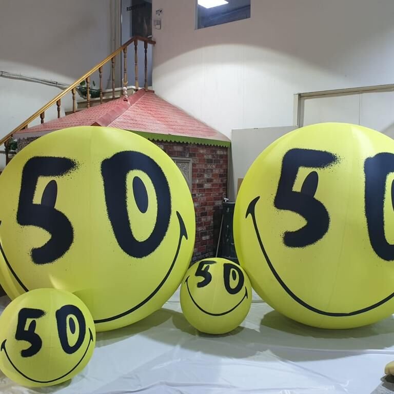 Custom inflatable shapes, finishing