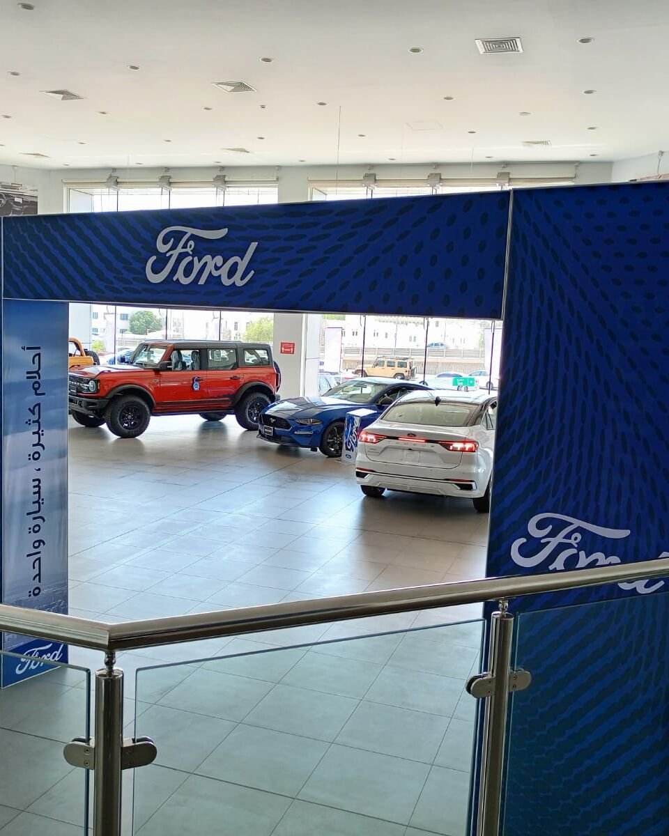 Ford — showroom and mall activation